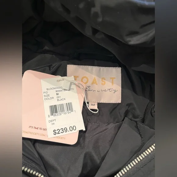 NWT Revolve Toast Society Pluto Puffer Jacket - Picture 11 of 13